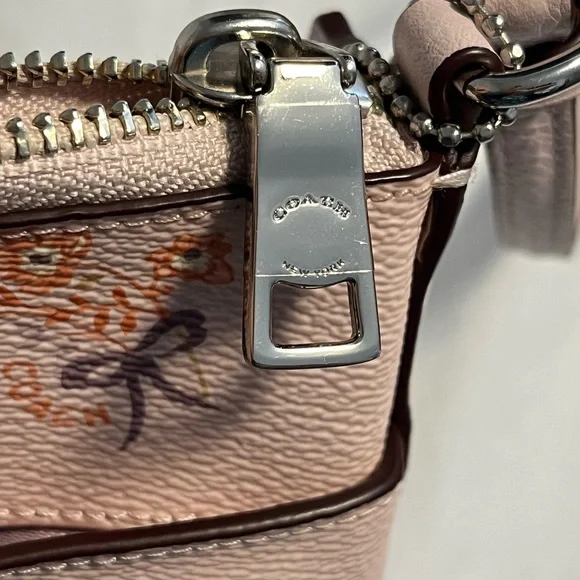 Coach Kitt Messenger Crossbody Bag - Picture 11 of 13